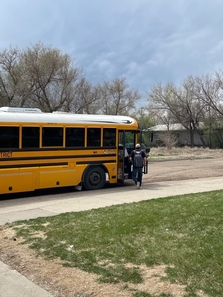 Second grade loading bus